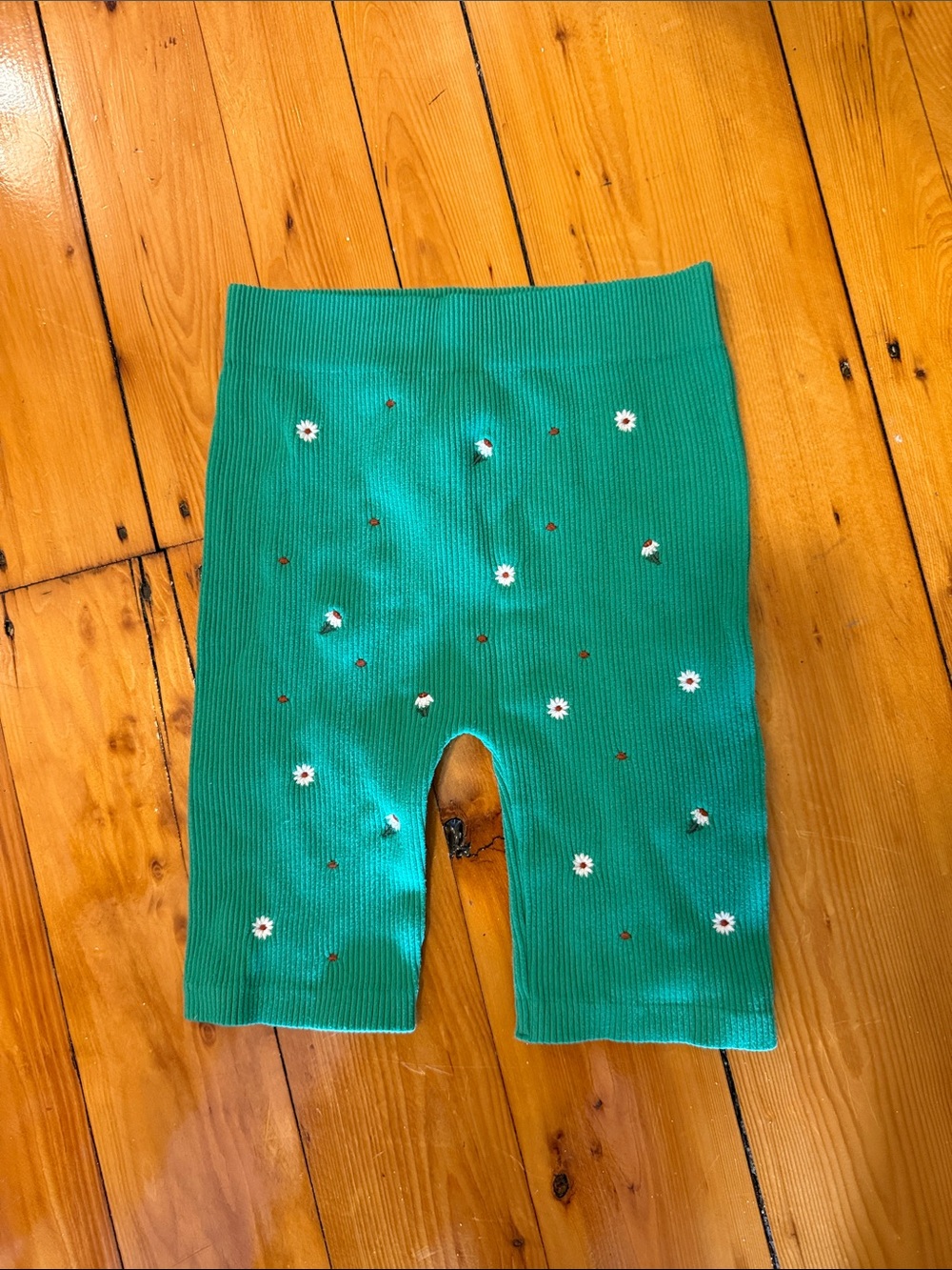 Zara xs/s Green Ribbed Daisy Embroidered Bike Shorts red white flower floral y2k